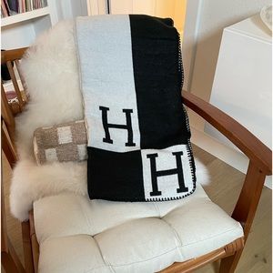 New Hermes Inspo Blanket